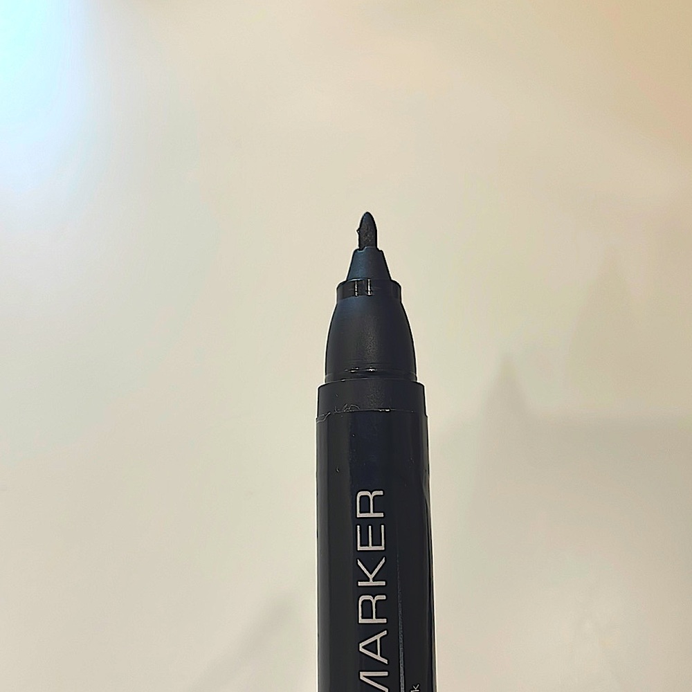 12pc markers - Picture 2 of 3